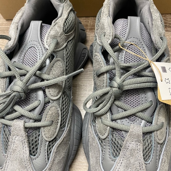 adidas Yeezy 500 Granit - Picture 8 of 14